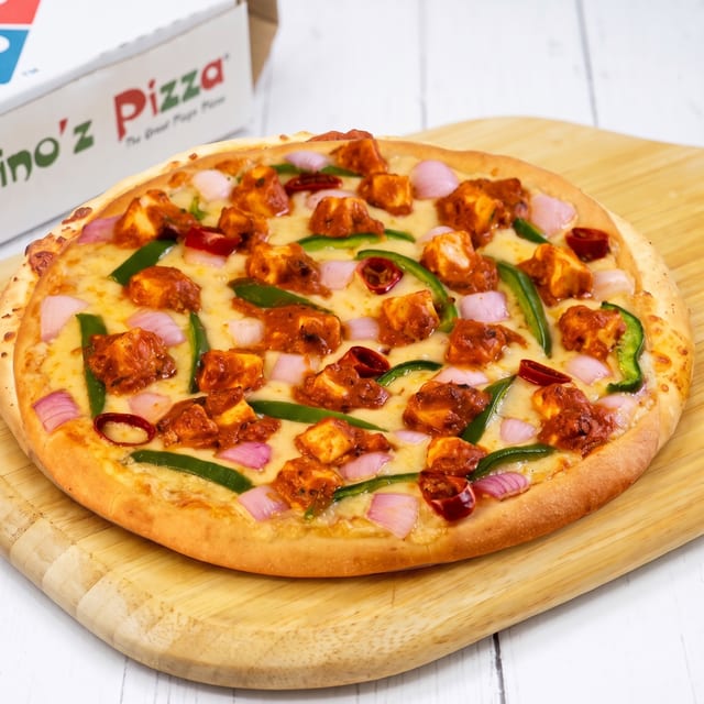9" Paneer Tikka Butter Masala Pizza.