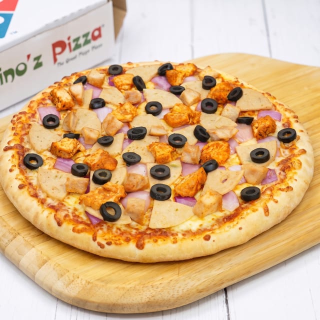9" 4 Cheese Chicken Pizza.