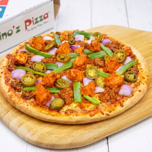 9" Chicken Tikka Lababdar Pizza.