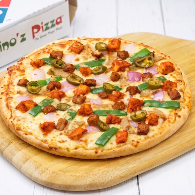 9" Fire-E-Chicken Pizza.