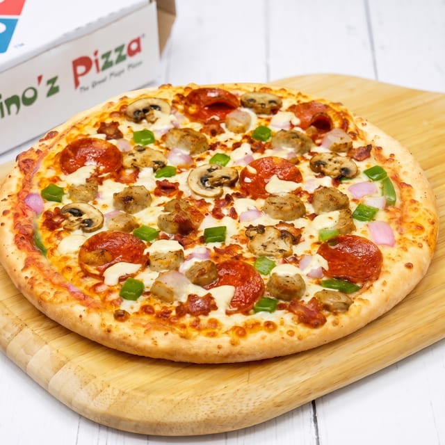12" Xtreme Meat Pizza.