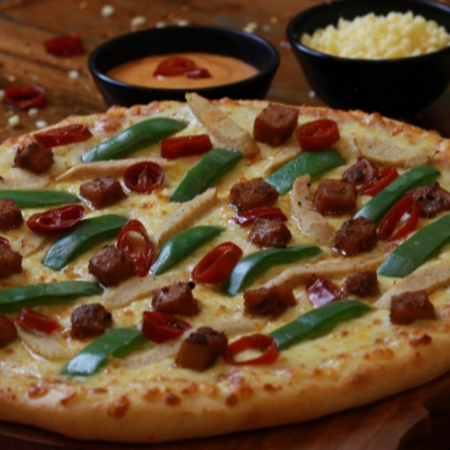 12" Korma Chicken Pizza.