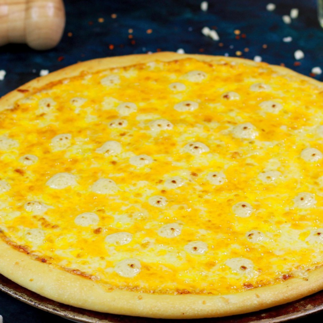 12" Cheezy 7 Pizza.