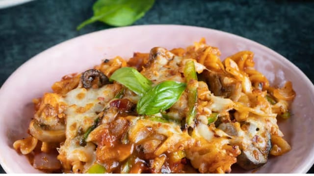 Italiano Non-Veg Pasta.