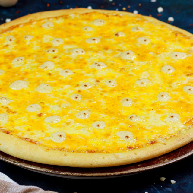 9" Cheezy 7 Pizza.