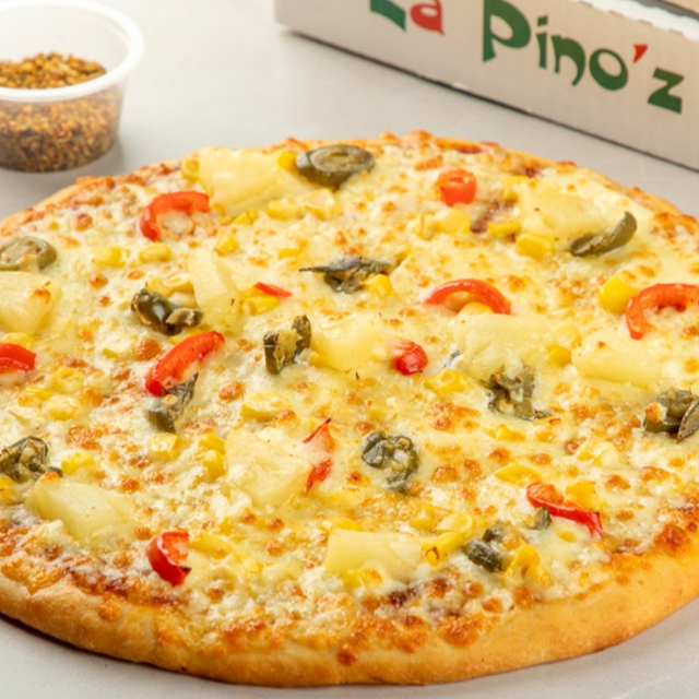 15" Sweet Heat Pizza.