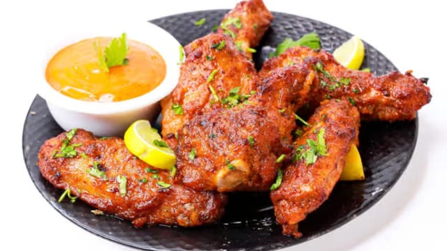 Spicy Garlic Wings (15).
